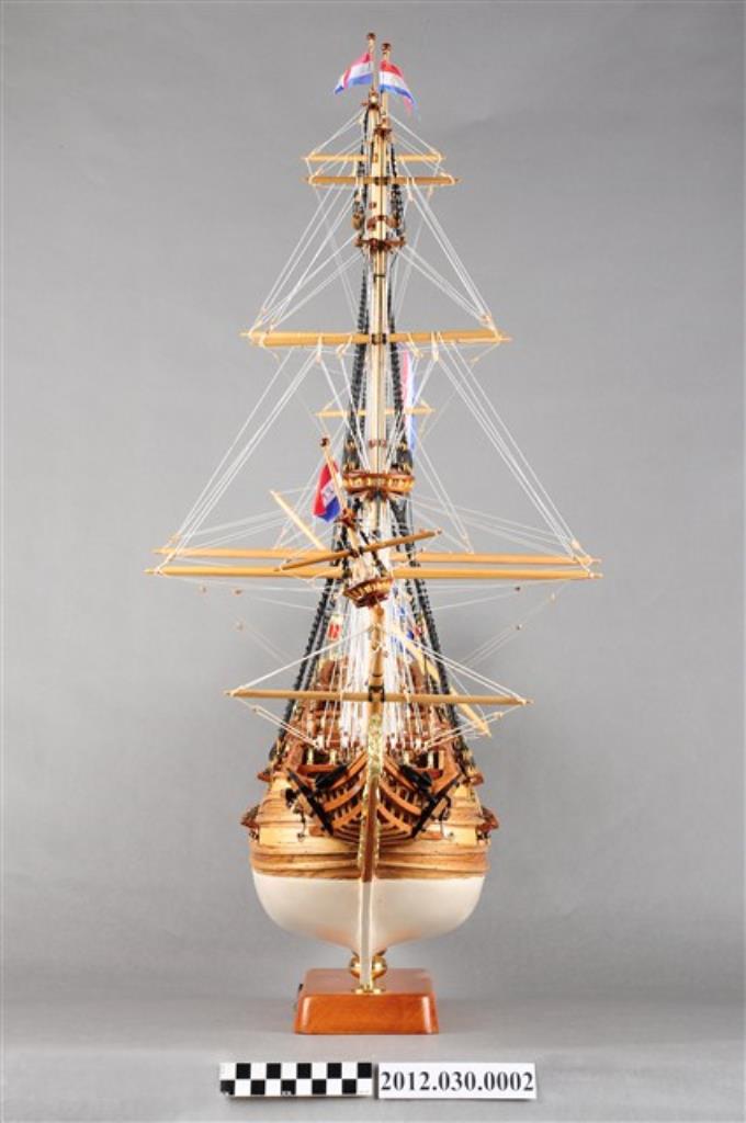17世紀荷蘭戰船菲士蘭號船模型- 藏品資料- 國立臺灣歷史博物館典藏網